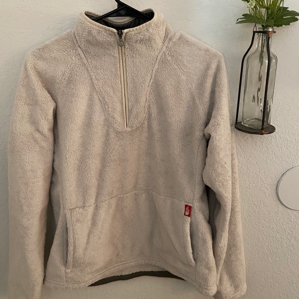 The North Face Women’s Furry 1/4 zip
